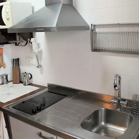 Maite Apartment *